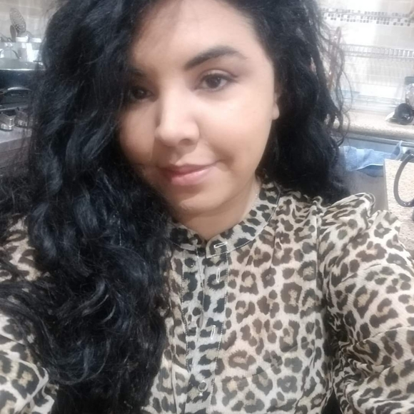 Meet your Posher, Elena - Picture 1 of 1